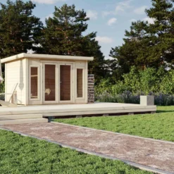 Friggebod Luoman Lillevilla Suovu 8,25 m² Komplett Stuga med Pulpettak