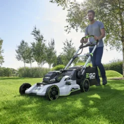 Gräsklippare EGO LM2135E-SP med Batteri