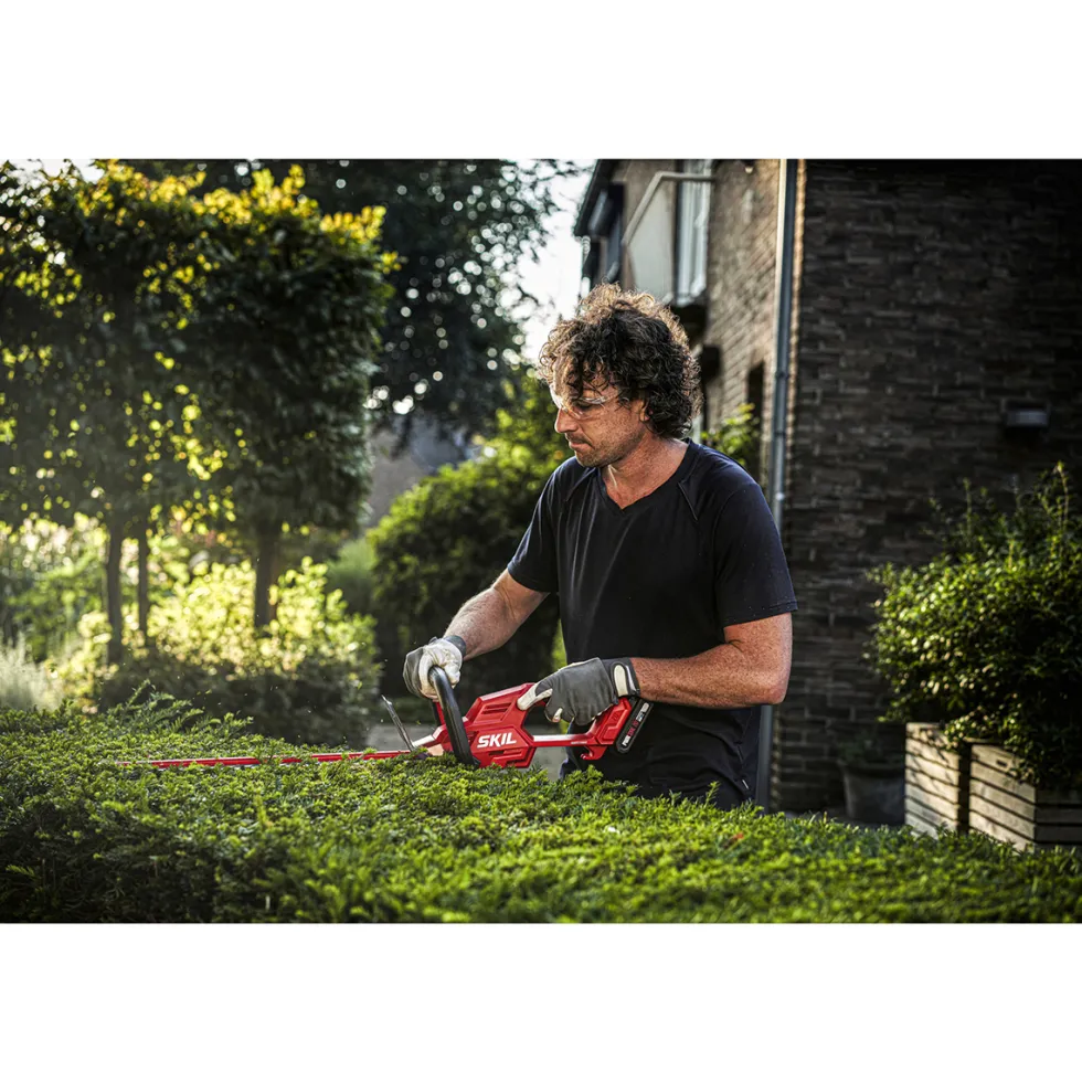 Häcksax SKIL 0438 CA Kolborstfri Batteridriven