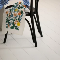 Massivt Trägolv Moelven Leva Sekel Plankgolv i Furu, Vit