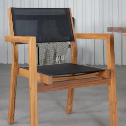 Matgrupp Venture Home Doni med 6 Vum Stapelbara Matstolar