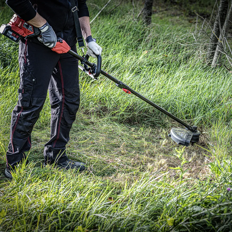 Röjsåg SKIL 0260 CA Kolborstfri Batteridriven