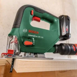 Sticksåg Bosch Power Tools UniversalSaw 18V-100