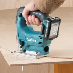 Sticksåg Makita JV101DZ utan Batteri och Laddare