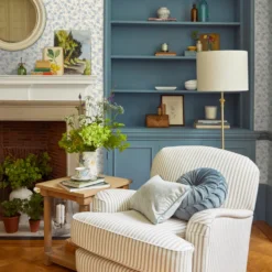 Tapet Laura Ashley Misterton Trail Pale Seaspray Blå 122744