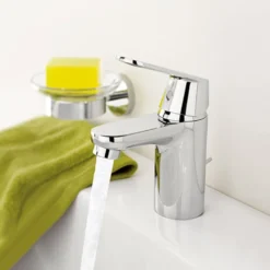 Tvättställsblandare Grohe Eurosmart Cosmopolitan 32825 med Lyftventil