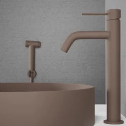 Tvättställsblandare Scandtap Steel Voyage High med Sidodusch