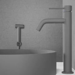 Tvättställsblandare Scandtap Steel Voyage High med Sidodusch