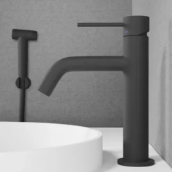 Tvättställsblandare Scandtap Steel Voyage Medium med Sidodusch