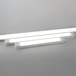 Underskåpsarmatur Hide-A-Lite Arm Kitchen Basic 580 mm